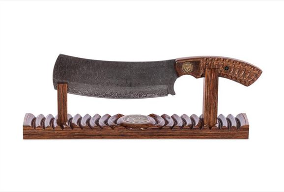 2025 Knife of the
              Year